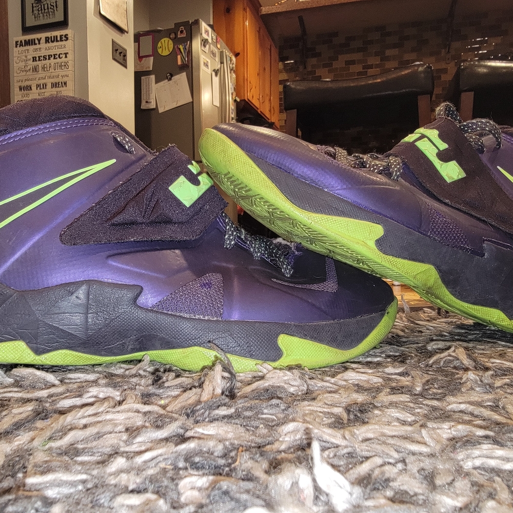 Nike Purple and Green Lebron Zoom Solider Size 7y